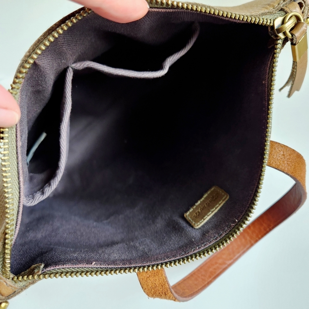 Madewell Transport Neutral Olive Leather Bag With Removable Crossbody Strap - Picture 10 of 16